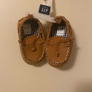 Baby gap tan boat shoes